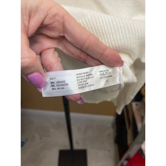 Aster medium white lightweight sweater - Picture 4 of 5